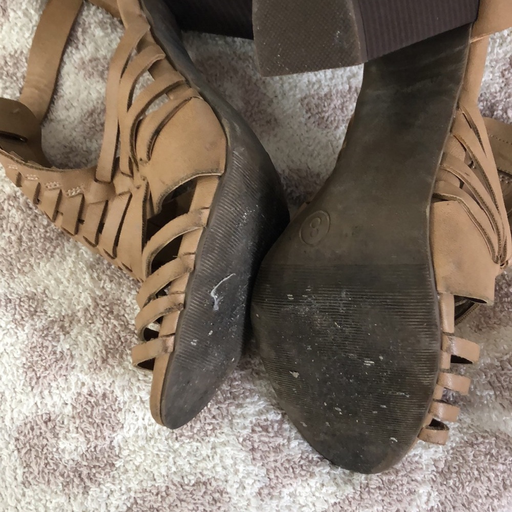 Target Heels - Picture 4 of 4
